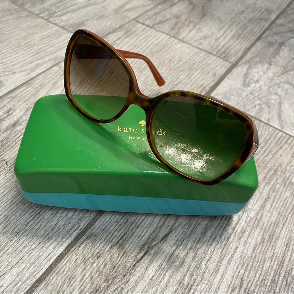 Kate Spade Pink Tortoise Shell Sunnies